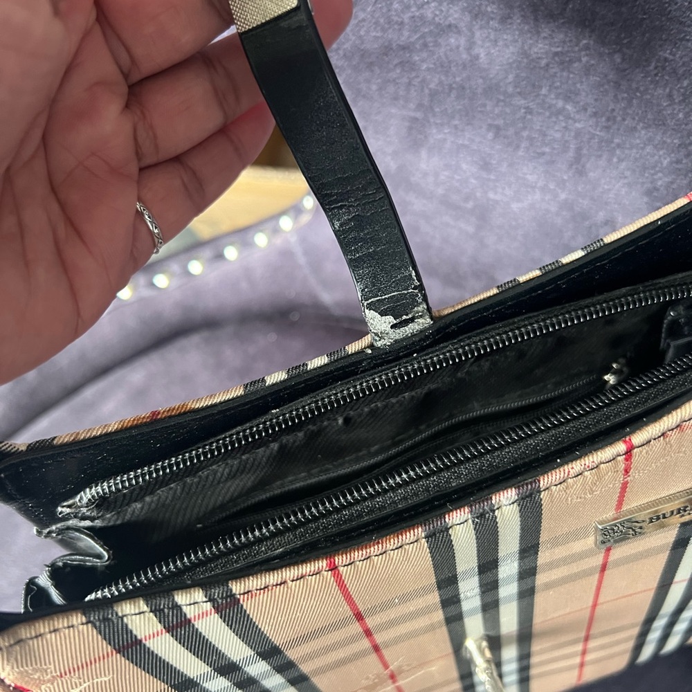 Burberry Shoulder Bag - Picture 6 of 7